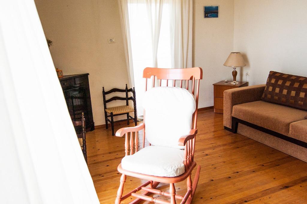 הימארה Janakis Apartments מראה חיצוני תמונה
